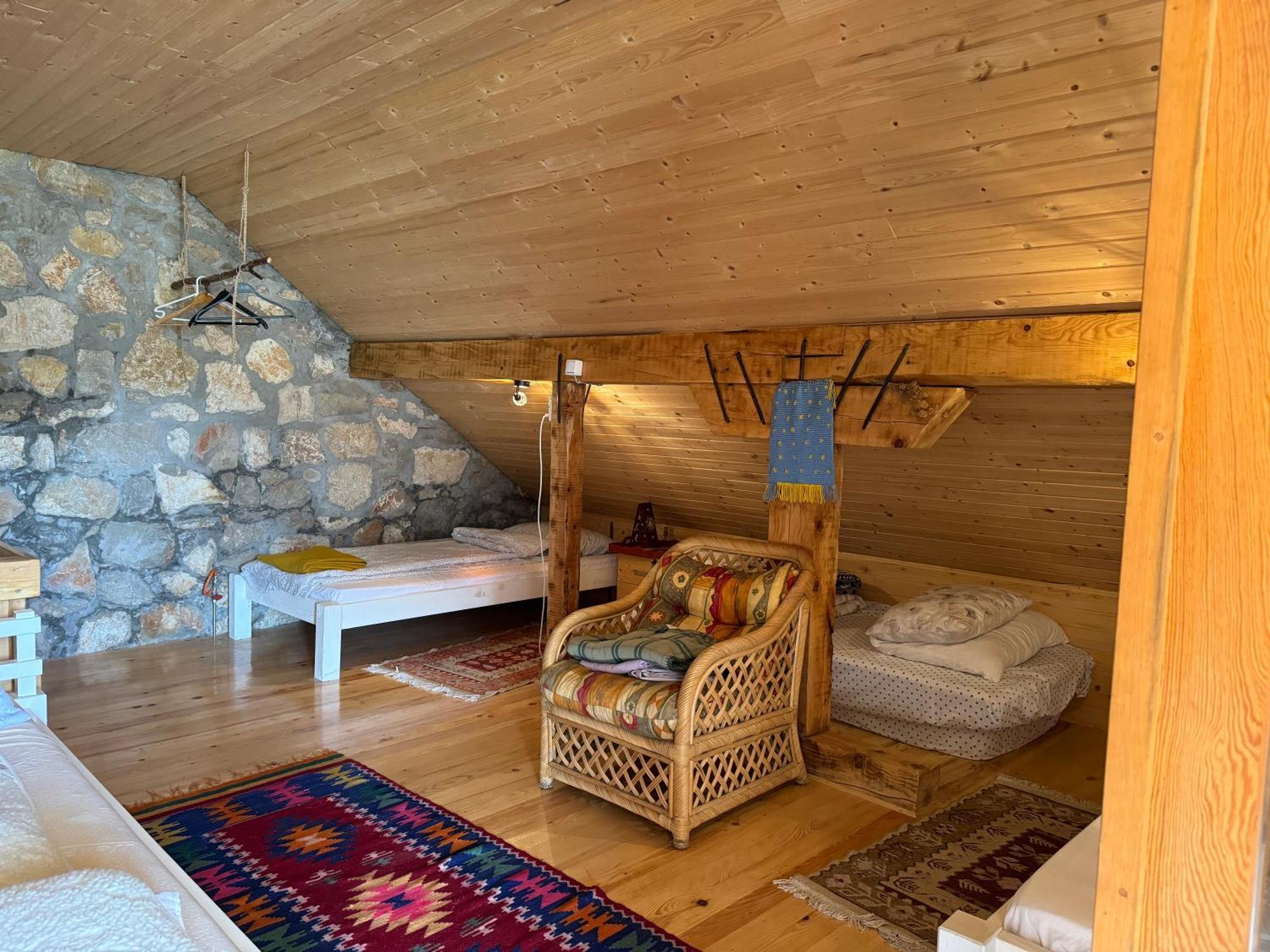 Ledenice Mountain House Varda מראה חיצוני תמונה